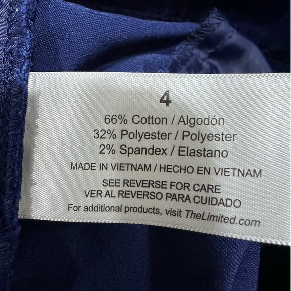 Bundle of 3 Shorts. Size 4. - Picture 11 of 11